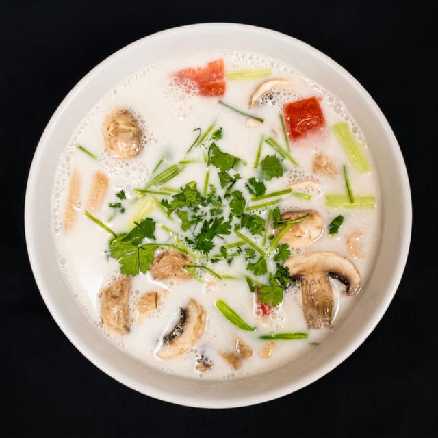 Tom Kha.